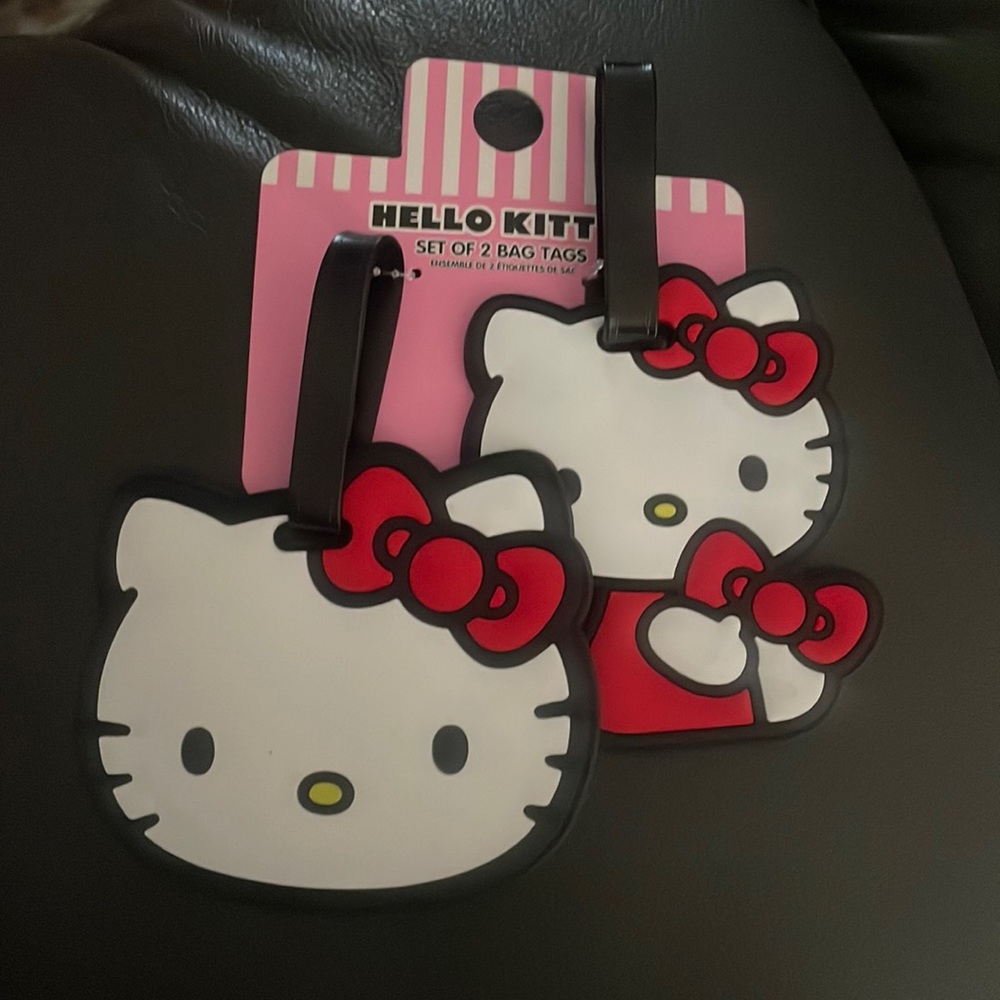 Hello kitty set of two bag tags
